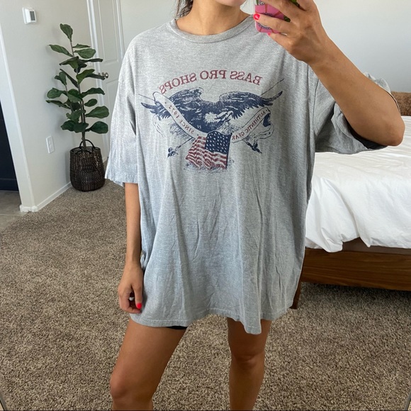 Bass Pro Shops Other - SOLD Bass pro shops graphic tee